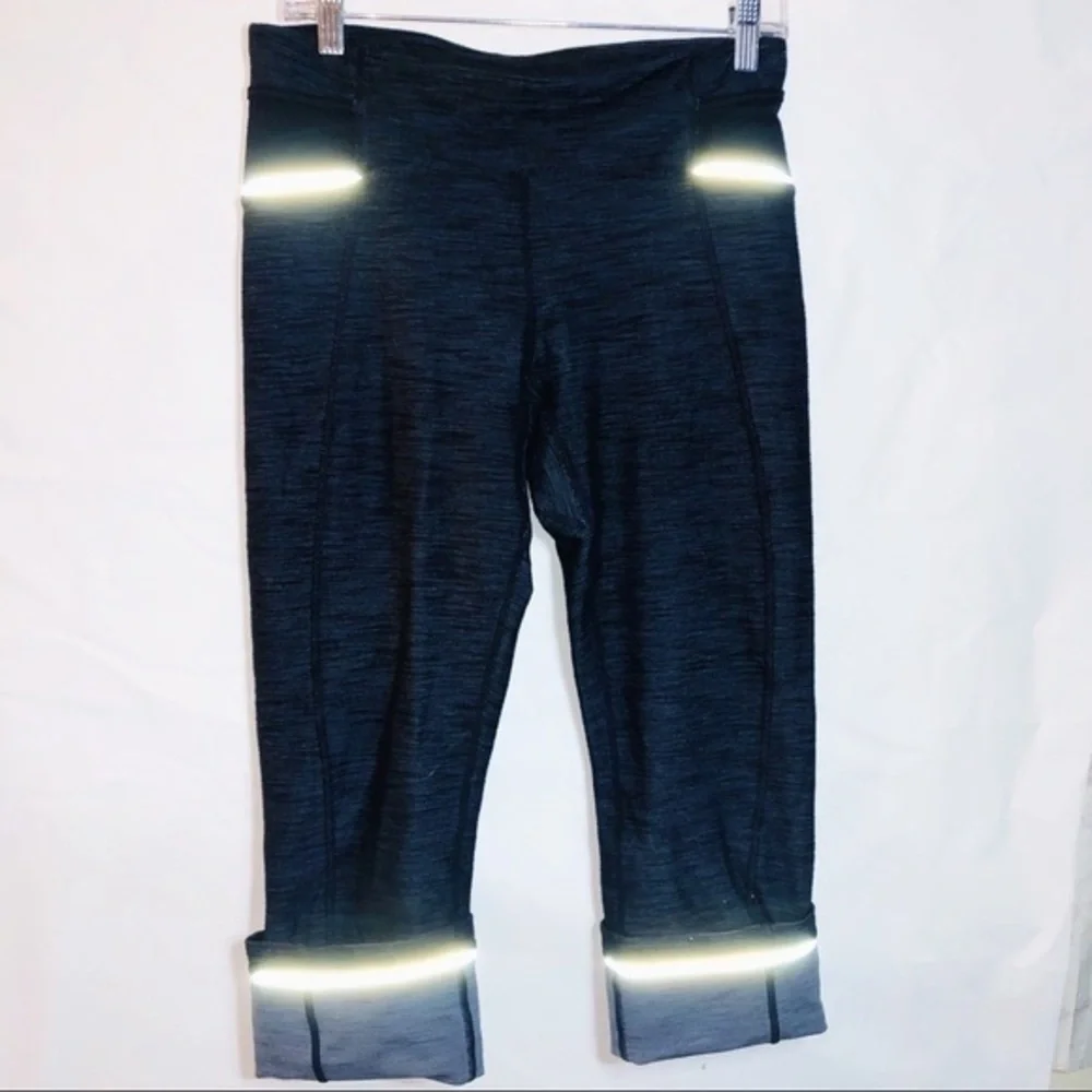 Lululemon leggings convertible size 8​